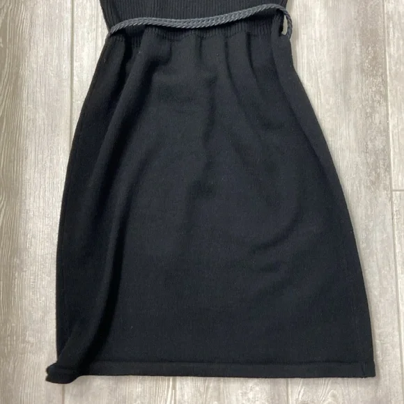 Caroll knit sweater dress like new! - Picture 12 of 12